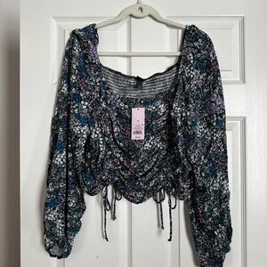 NWT Floral Print Women's Crop Top